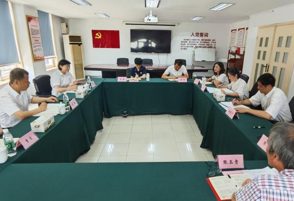 省国资委党建工作处赴海外旅游公司党支部调研深入贯彻中央八项规定精神学习教育开展情况