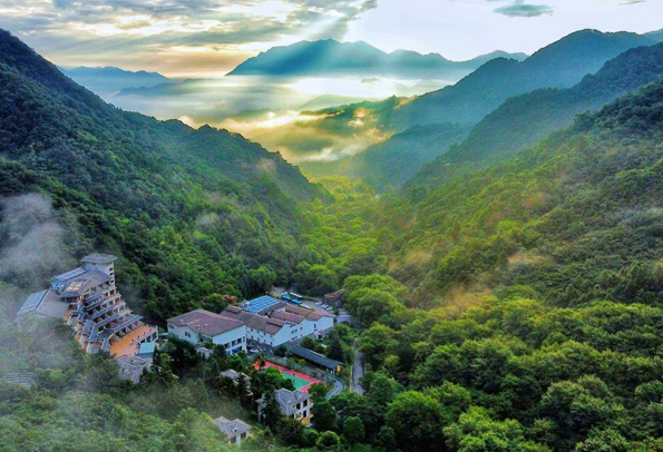 天堂寨度假山庄