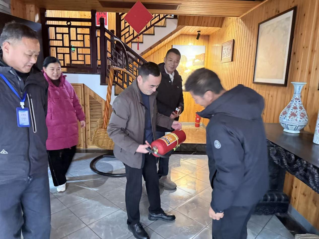 锚定平安开局  护航新春佳节 ——桃花潭旅游公司召开2026年第一季度安全生产工作会议暨节前安全大检查