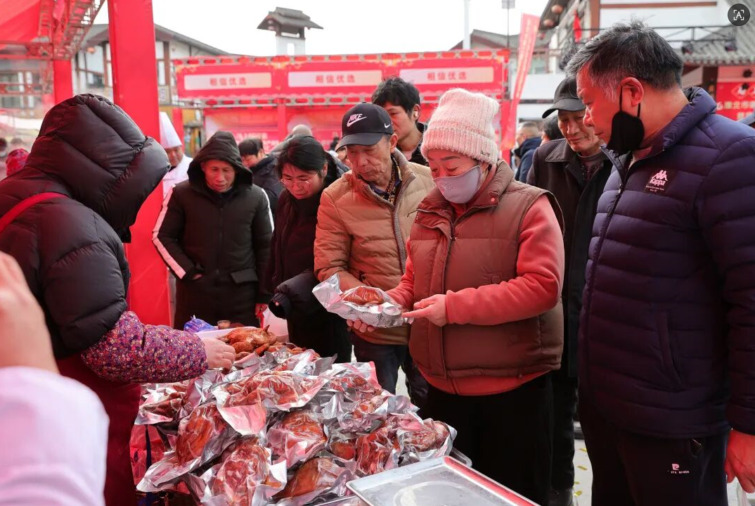 隋唐运河古镇新春焕彩 第二届年货节暨首届萌宠欢乐汇圆满收官